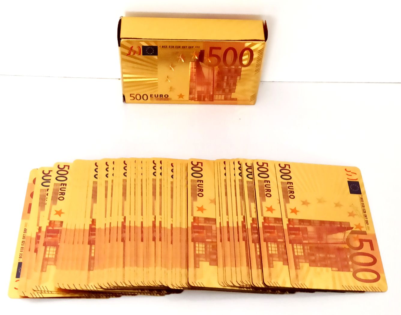 500 Euro Şeklinde Gold İskambil Kağıdı Seti, Pişti ve 51 Oyun Kağıdı 500 Euro Şeklinde Gold İskambil Kağıdı Seti, Pişti ve 51 Oyun Kağıdı
