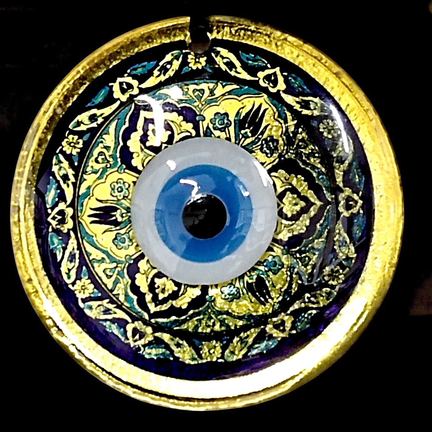 Lale desenli Nazar Boncuklu Altın Rengi Füzyon cam El İşçiliği 12x12 cm Duvar Süsü Lale desenli Nazar Boncuklu Altın Rengi Füzyon cam El İşçiliği 12x12 cm Duvar Süsü