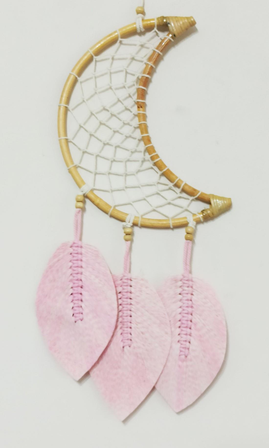 Pembe Yapraklı Aydede Modelli Makrome Duvar Süsü Pembe Yapraklı Aydede Modelli Makrome Duvar Süsü